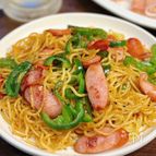 【ウインナーピーマンのにんにく醤油焼きそば】お酒に合う♪