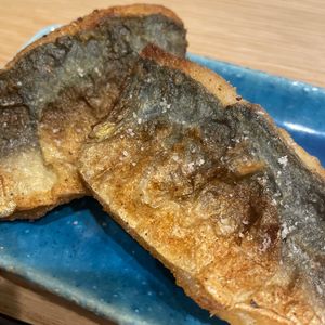 ゆりこの作ってみた!投稿(＼おかずとツマミの二刀流／あじのカレーソテー)