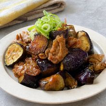 【豚肉とナスのやみつき甘辛炒め】家族のおかわりとまらへん♪