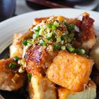 【秘伝ねぎソース】揚げない！ジューシー鶏と厚揚げのから揚げ