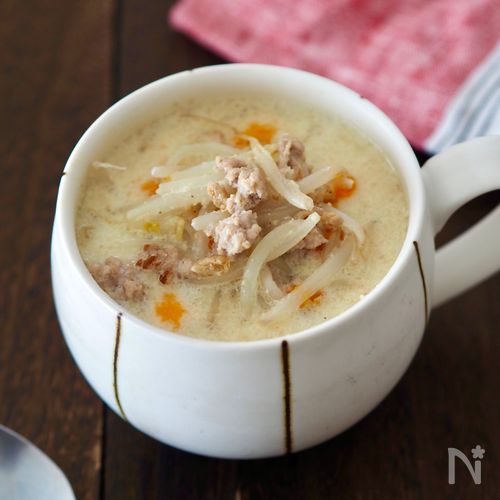 寒い日に食べたい!もやし入り担々スープ