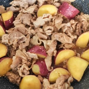 しゃきぴよラブの作ってみた!投稿(さつまいもと豚バラの甘辛照り煮【#作り置き#時短#レンジ】)