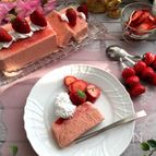 ビタミンたっぷり！いちごとハチミツのセミフレッド