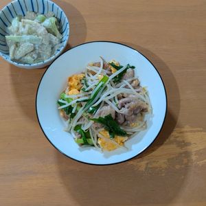 かおちゃんの作ってみた!投稿(【豚もやしニラたま】10分で完成!パパっと美味しく栄養満点♪)