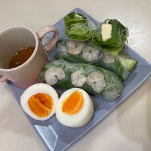 ユズ🍊の作ってみた!投稿(自宅で簡単エスニック【基本のえび生春巻き】)