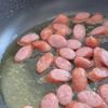 フライパン1つで別ゆで不要！旨み爆発【シンプルトマトパスタ】の工程1