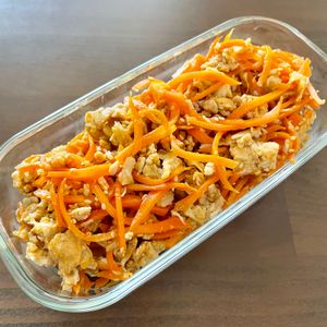 momoの作ってみた!投稿(ご飯のお供に♪モリモリ食べたい【人参ツナたま炒め】)