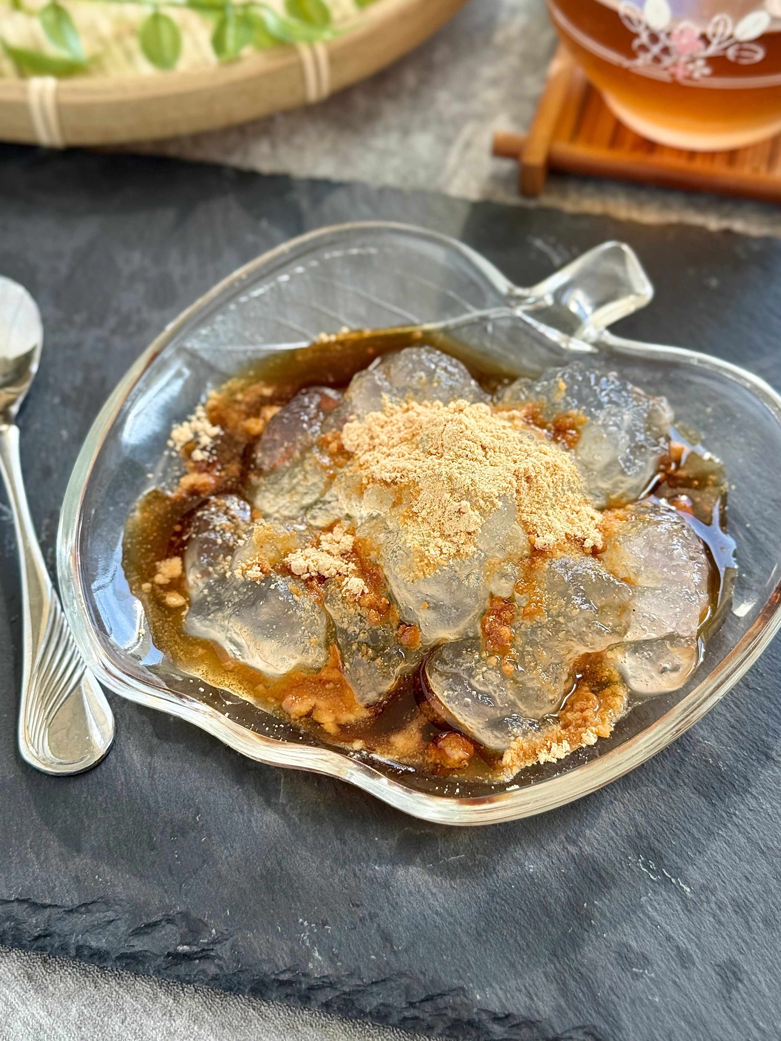 材料2つ〖絶品わらび餅〗ぷるぷる♪簡単お店の味・:* | レシピサイトNadia