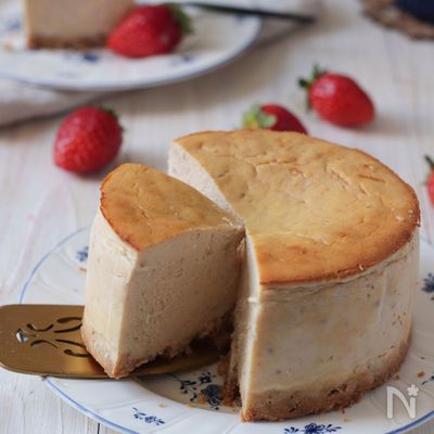 フレッシュないちごのベイクドチーズケーキ(米粉)