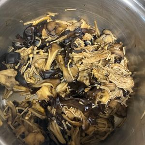 ぽんぽんの作ってみた!投稿(〈くらし薬膳〉きのこの常備菜)