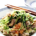 豆苗と豚肉のオイスターソース炒め