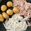 【新じゃがと新玉のオイスターカレー炒め煮】丼にしたら最高!!の工程2