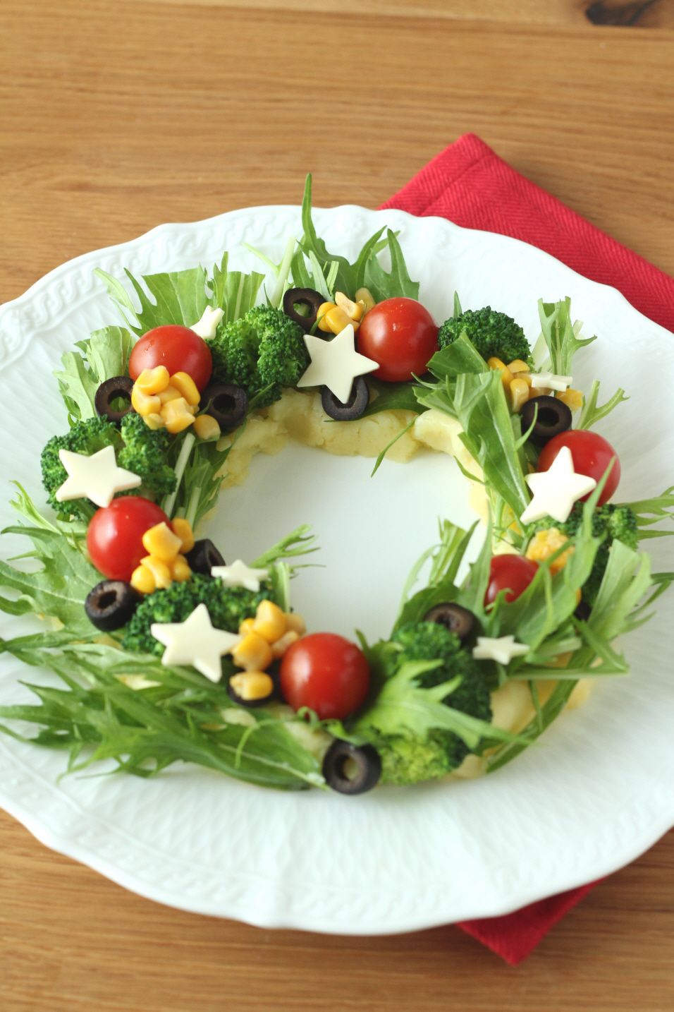 華やか クリスマスリースサラダ レシピサイト Nadia ナディア プロの料理家のおいしいレシピ