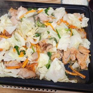 あやそうかえでの作ってみた!投稿(ホットプレートdeスタミナ鶏ちゃん焼き【#簡単 #栄養満点】)