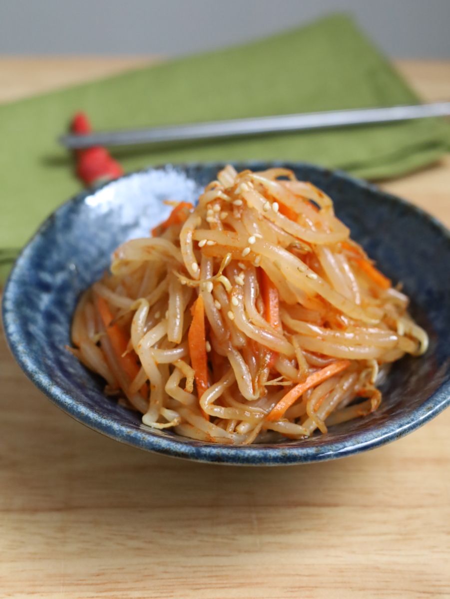 レンチン6分♪もやしと人参のピリ辛ホットナムル のレシピ動画