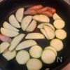 【ワンパン】夏野菜とウインナーのはちみつケチャップチーズ焼きの工程2