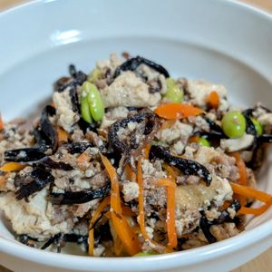 まゆのの作ってみた!投稿(【もめん豆腐と鶏ひじきの炒り煮】栄養満点💯)
