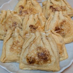 ともの作ってみた!投稿(【納豆とキムチの油揚げ巾着】高たんぱくヘルシーおつまみ)