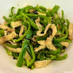 かなてぃの作ってみた!投稿(レンジで5分！【ピーマンと油揚げの胡麻塩昆布和え】)