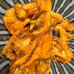 フミの作ってみた!投稿(カリカリ舞茸のから揚げ【#揚げない #包丁不要 #おつまみ】)