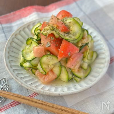 【ズッキーニとトマトのハーブマリネサラダ】節約
