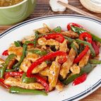 ご飯がすすむ！鶏むね彩り青椒肉絲