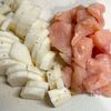 お箸が止まらん｢むね肉と長いものオイマヨ炒め｣の下準備