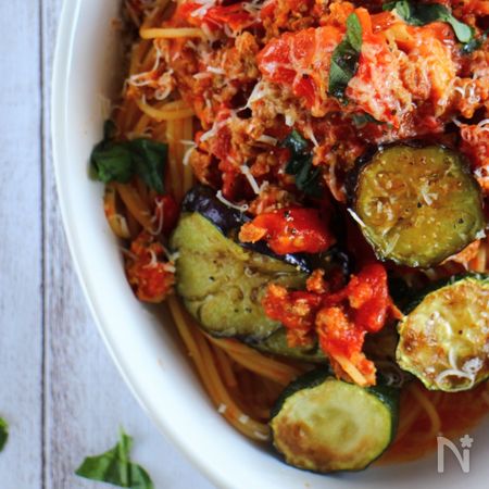 お肉ごろごろ なすとズッキーニのボロネーゼ By カリニ彩 レシピサイト Nadia ナディア プロの料理家のおいしいレシピ