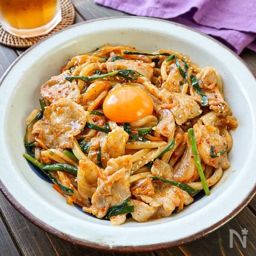 【レンジだけ！豚キムチうどん】簡単で絶品！食べ応えも◎