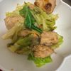 ゆーりの作ってみた!投稿(ワンパン10分!【鶏むね肉とキャベツの旨塩炒め】胡麻油香る♩)
