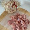 まるでデパ地下お惣菜『鶏ももと根菜の甘酢炒め』の工程1