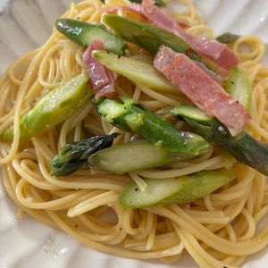 yaskの作ってみた!投稿(簡単&絶品【アスパラとベーコンのペペロンチーノ】)