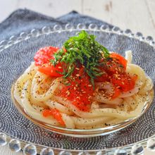 崩しトマトが旨！丸ごとトマトのごまだしうどん