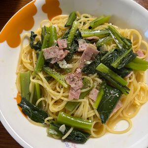 まさの作ってみた!投稿(【小松菜ベーコンの和風ペペロンチーノ】ワンパンでラクすぎる！)