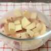 ゴロっと満足！さつまいもとお豆のサラダの工程1