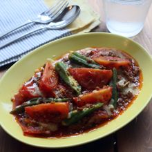♡トマト、オクラ、合挽肉のチーズカレー炒め