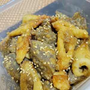 ヴェルの作ってみた!投稿(地味にうまい!\こんにゃくとちくわのごま味噌煮/)