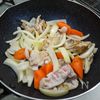 関西では珍しいかな？「豚肉じゃが」の工程2