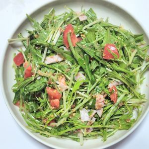ふうかの作ってみた!投稿(さっぱり和風味。水菜とトマトのおかかごまサラダ)