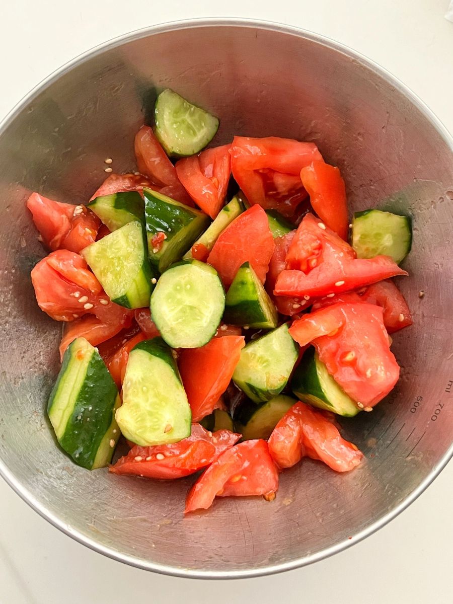 トマトときゅうりのピリ辛ナムル♩2Step副菜 | レシピサイトNadia