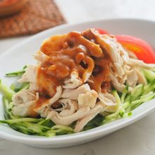 レンジで速攻&みそピーナッツだれが自慢!「バンバンジー」