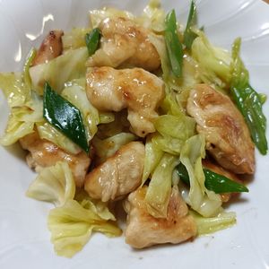 アミュの作ってみた!投稿(【鶏キャベツうま塩とろみ炒め】食材2つ！早うまヘルシーおかず)