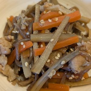 かめちゃん🐢の作ってみた!投稿(【豚こま肉のきんぴらごぼう】ご飯やおつまみにも最高♡)