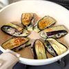 【とろ旨ナス餃子】ひと口目で旨み爆発…！の工程5