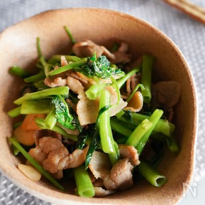 簡単めちゃうま♡空芯菜と豚肉のニンニク炒め♪