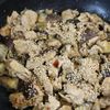 ご飯が進む♪【豚こまと茄子と椎茸のピリ辛味噌炒め】お弁当にもの工程4