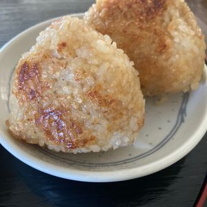REIの作ってみた!投稿(【絶品焼きおにぎり】かつお節が決めて！冷めても美味しい！)