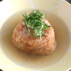 焼きおにぎりの出汁茶漬け