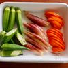 切って漬けるだけ！５分で完成！【夏野菜のポリポリ醤油漬け】の工程1