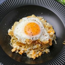 卵バター粉チーズだけ！超簡単＆満足ランチ♪『たまごパスタ』